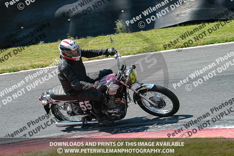 cadwell park;cadwell park photographs;cadwell trackday photographs;enduro digital images;event digital images;eventdigitalimages;peter wileman photography;racing digital images;trackday digital images;trackday photos